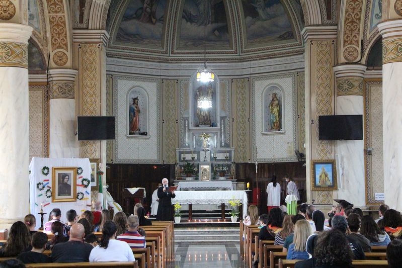 Comunidade Educacional celebra o dia da Bem-Aventurada Clélia Merloni com Missa na Paróquia São José e Santa Felicidade