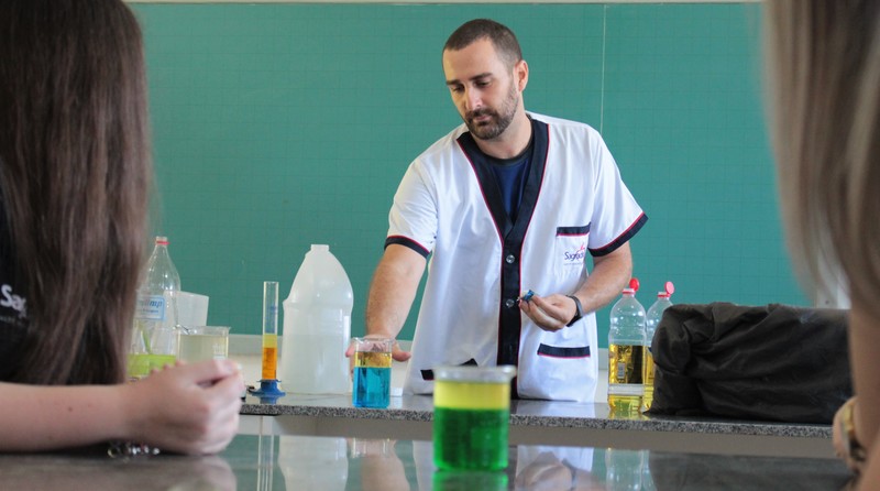 Simplificando a Química